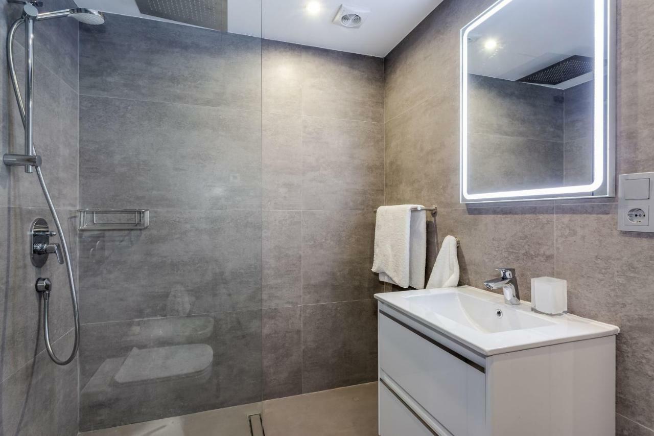 Apartament By Riva - Luxurious, Exclusive 2 Bedroom Inside Puerto Banus *