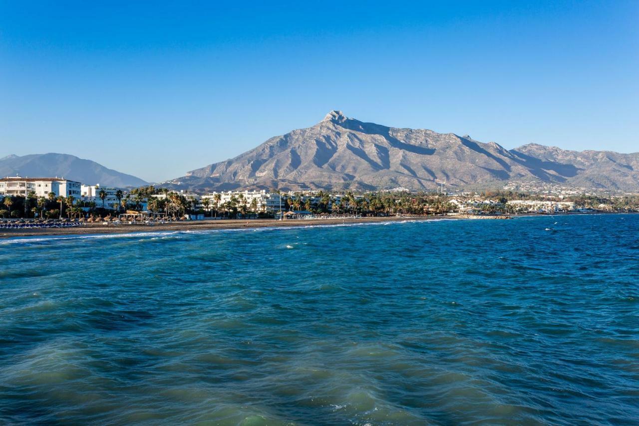 By Riva - Luxurious, Exclusive 2 Bedroom Inside Puerto Banus Apartament